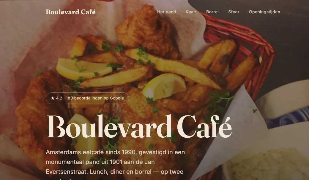De homepage van het Boulevard Café voorbeeldredesign